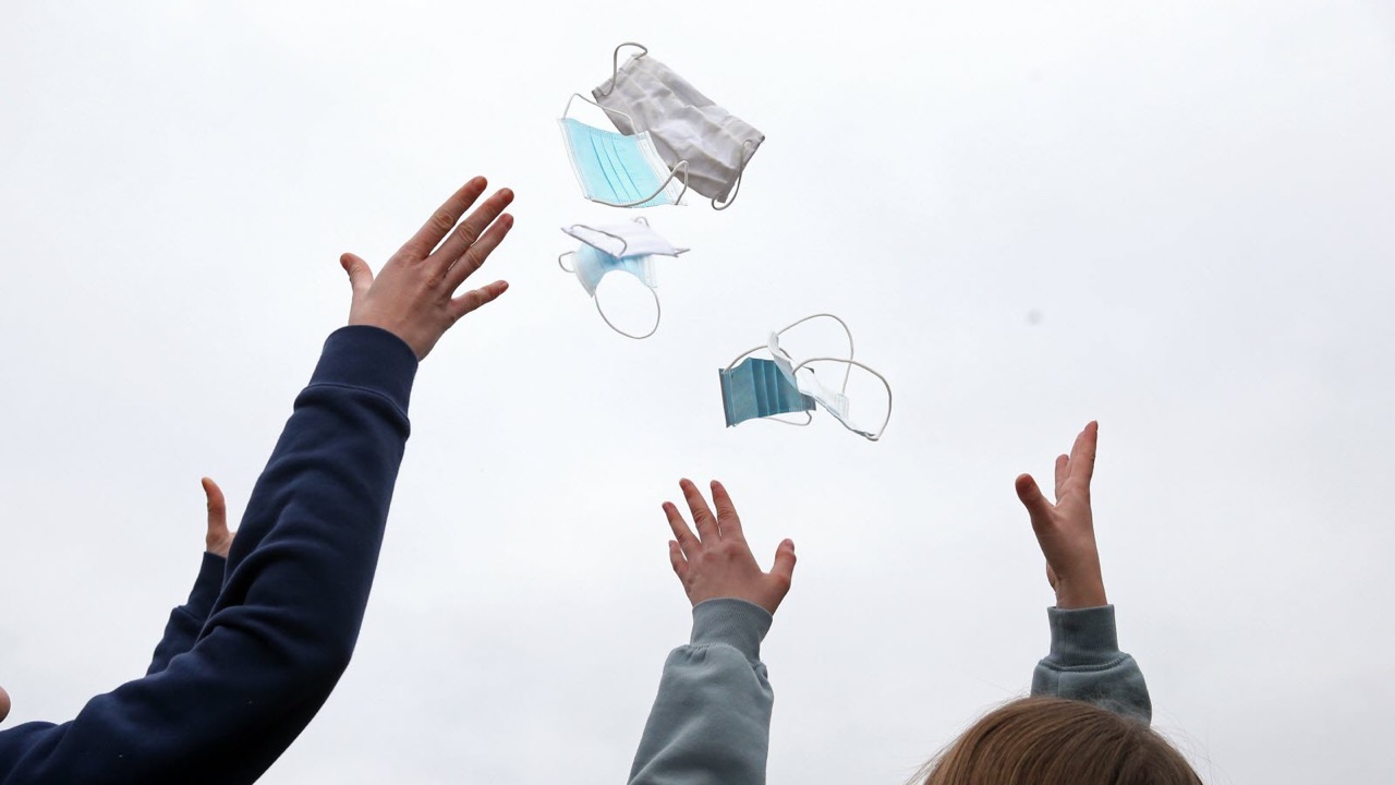 Olivier Véran annonce la fin de l’obligation du port du masque dans les transports en commun