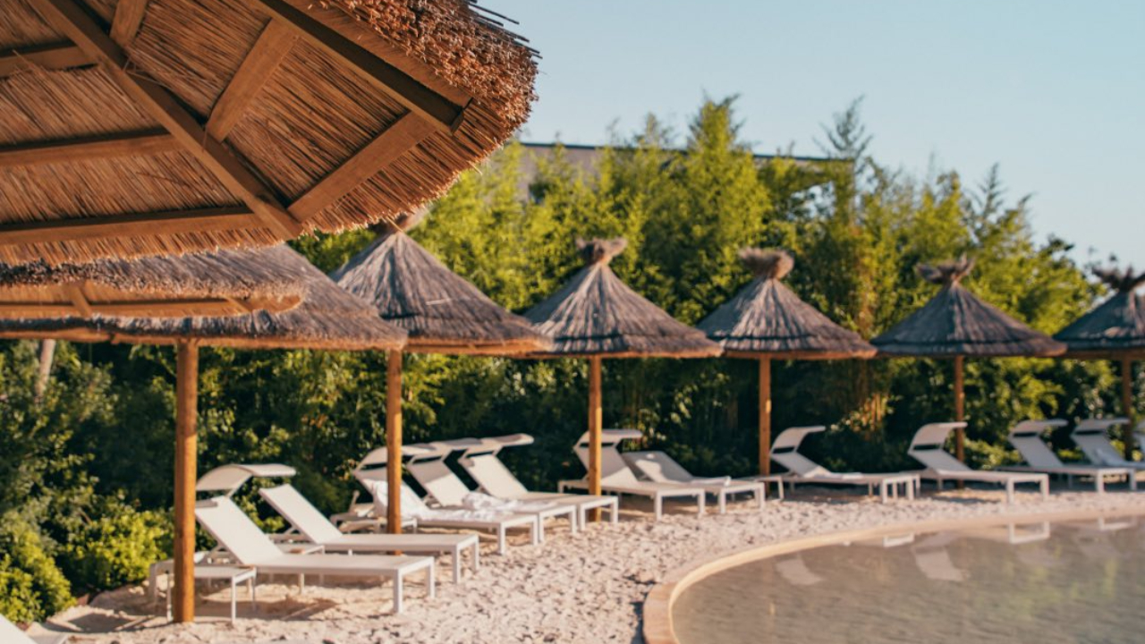 Pour des vacances plus calmes, certains établissement jouent la carte du "adult only" Pour des vacances plus calmes, certains établissement jouent la carte du "adult only"