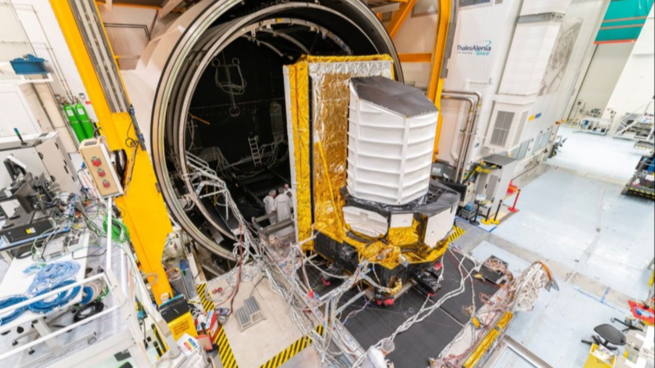 Satellite de la mission Euclid : de Cannes à l'espace Satellite de la mission Euclid : de Cannes à l'espace