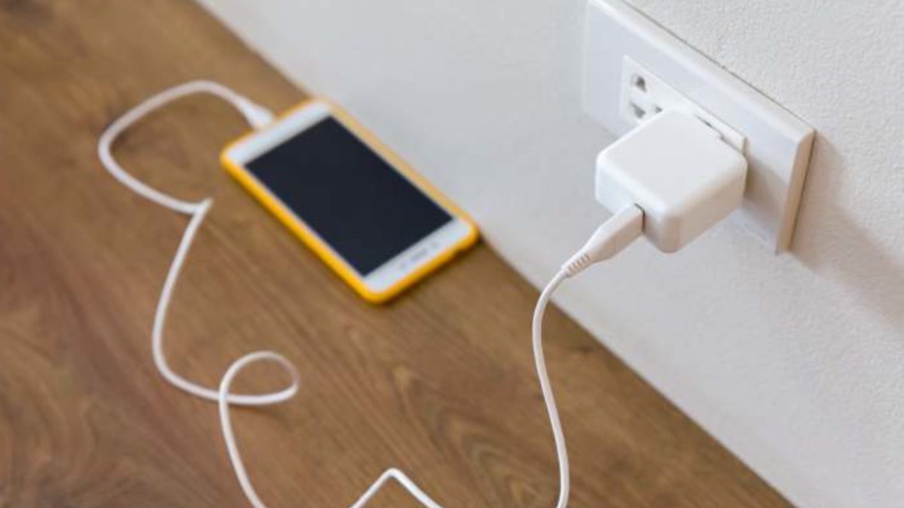 Un chargeur universel imposé par l'UE pour les appareils électroniques Un chargeur universel imposé par l'UE pour les appareils électroniques