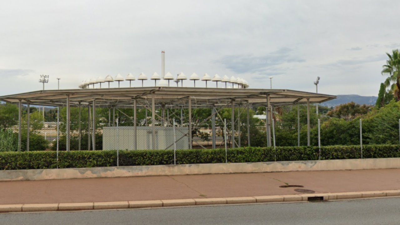 Une balise aérienne historique désactivée à Cagnes-sur-Mer