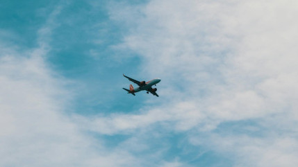 Antibes : une pétition contre le vacarme des avions de Nice Antibes : une pétition contre le vacarme des avions de Nice