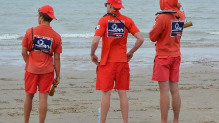 Deux sauveteurs agressés sur une plage à Nice