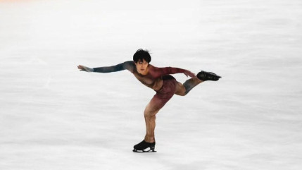 JO d'hiver 2026 : le patineur ni&ccedil;ois Adam Siao Him Fa id&eacute;alement plac&eacute; pour une m&eacute;daille