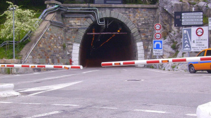 Tunnel de Tende : la circulation rouvre &agrave; temps pour le r&eacute;veillon