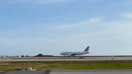 Estrosi veut traquer le Covid-19 dans les toilettes des avions Estrosi veut traquer le Covid-19 dans les toilettes des avions