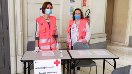 Côte-d’Azur : les médiateurs Covid en mission dans les lieux publics