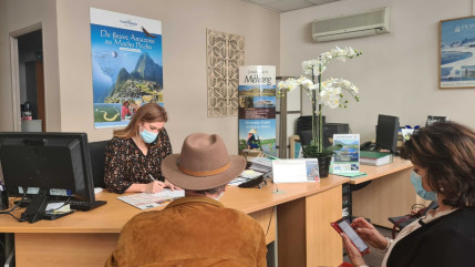 L'espoir fait vivre les agences de voyages niçoises