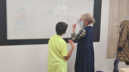 A Nice, les cours particuliers remplacent l'école à distance