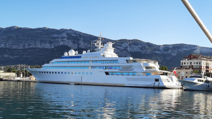 Le Lady Moura voguera bientôt sur d’autres mers Le Lady Moura voguera bientôt sur d’autres mers