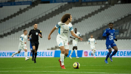 Y a-t-il eu des propose racistes lors du match OM-Troyes ?