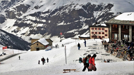 800 postes de saisonniers à pourvoir dans les Alpes-du-Sud 800 postes de saisonniers à pourvoir dans les Alpes-du-Sud