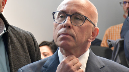 Alliance avec le RN ? Eric Ciotti se fâche avec tout le monde, y compris Sandrine Rousseau Alliance avec le RN ? Eric Ciotti se fâche avec tout le monde, y compris Sandrine Rousseau