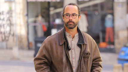 Cédric Herrou jugé à Nice pour avoir traité le maire de Breil-sur-Roya
de "sombre type" Cédric Herrou jugé à Nice pour avoir traité le maire de Breil-sur-Roya
de "sombre type"