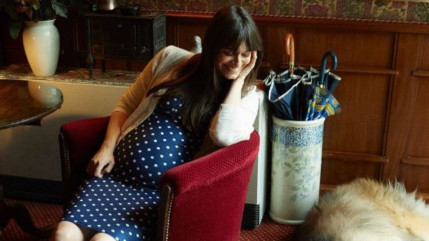 Clara Luciani fête le 1er mois de son fils avec une photo adorable Clara Luciani fête le 1er mois de son fils avec une photo adorable