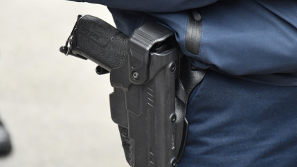 Il avait tiré dans la tête de sa femme à Nice : le mari en fuite interpellé Il avait tiré dans la tête de sa femme à Nice : le mari en fuite interpellé