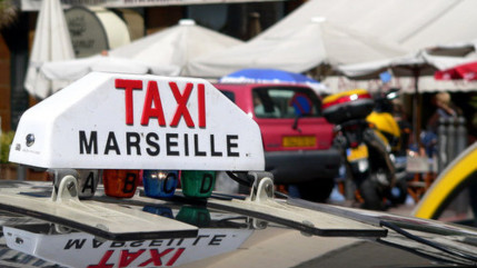 La grogne des taxis contre le covoiturage sanitaire obligatoire La grogne des taxis contre le covoiturage sanitaire obligatoire