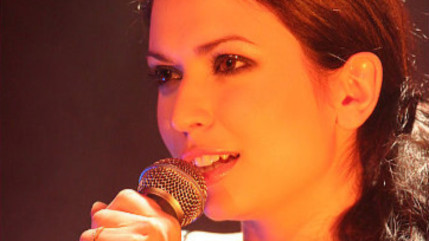 La ni&ccedil;oise Lucie Bernardoni absente de Danse avec les Stars : accus&eacute;e de violences sur sa fille, elle a des ennuis avec la justice