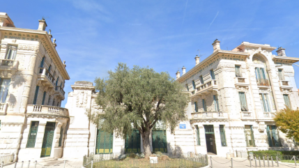 Le président de la région porte plainte après des alertes à la bombe à répétition