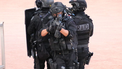 Le Raid intervient &agrave; Nice : un adolescent retrouv&eacute; mort, son p&egrave;re gri&egrave;vement bless&eacute; apr&egrave;s avoir alert&eacute; la police