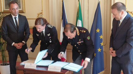 Lutte contre l'immigration clandestine : un protocole local exp&eacute;rimental sign&eacute; par la Police aux fronti&egrave;res des Alpes-Maritimes