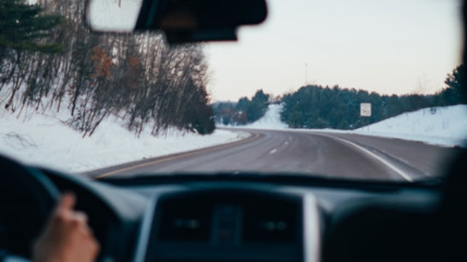 Neige et conduite : la vigilance est de mise Neige et conduite : la vigilance est de mise