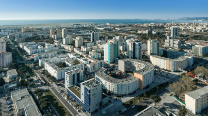 Nice : la tour 19 des Moulins commence &agrave; dispara&icirc;tre