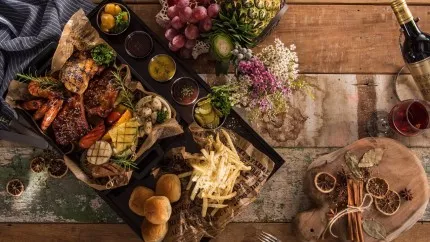 Les restaurants se serrent les coudes Les restaurants se serrent les coudes