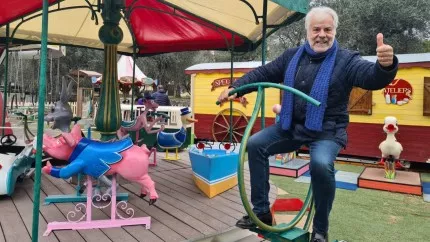 Gardez la forme avec les manèges... à propulsion parentale ! Gardez la forme avec les manèges... à propulsion parentale !