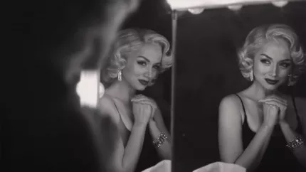 Ana de Armas dans la peau de Marilyn Monroe pour le biopic « Blonde » (bande-annonce) Ana de Armas dans la peau de Marilyn Monroe pour le biopic « Blonde » (bande-annonce)