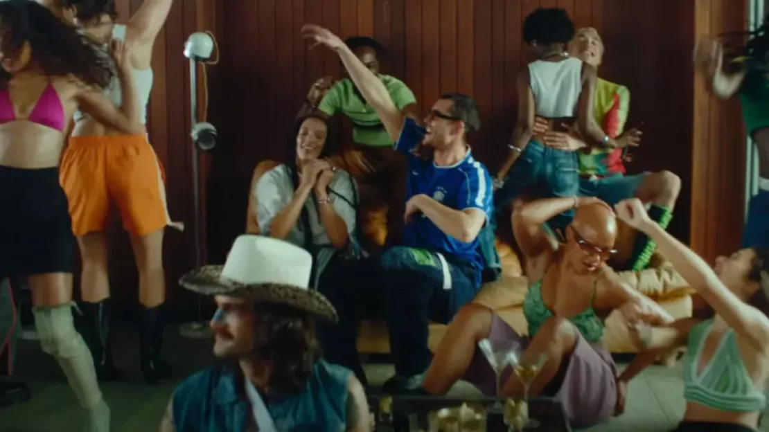 Kungs et David Guetta font revivre l'été dans le nouveau clip de "All Night Long"