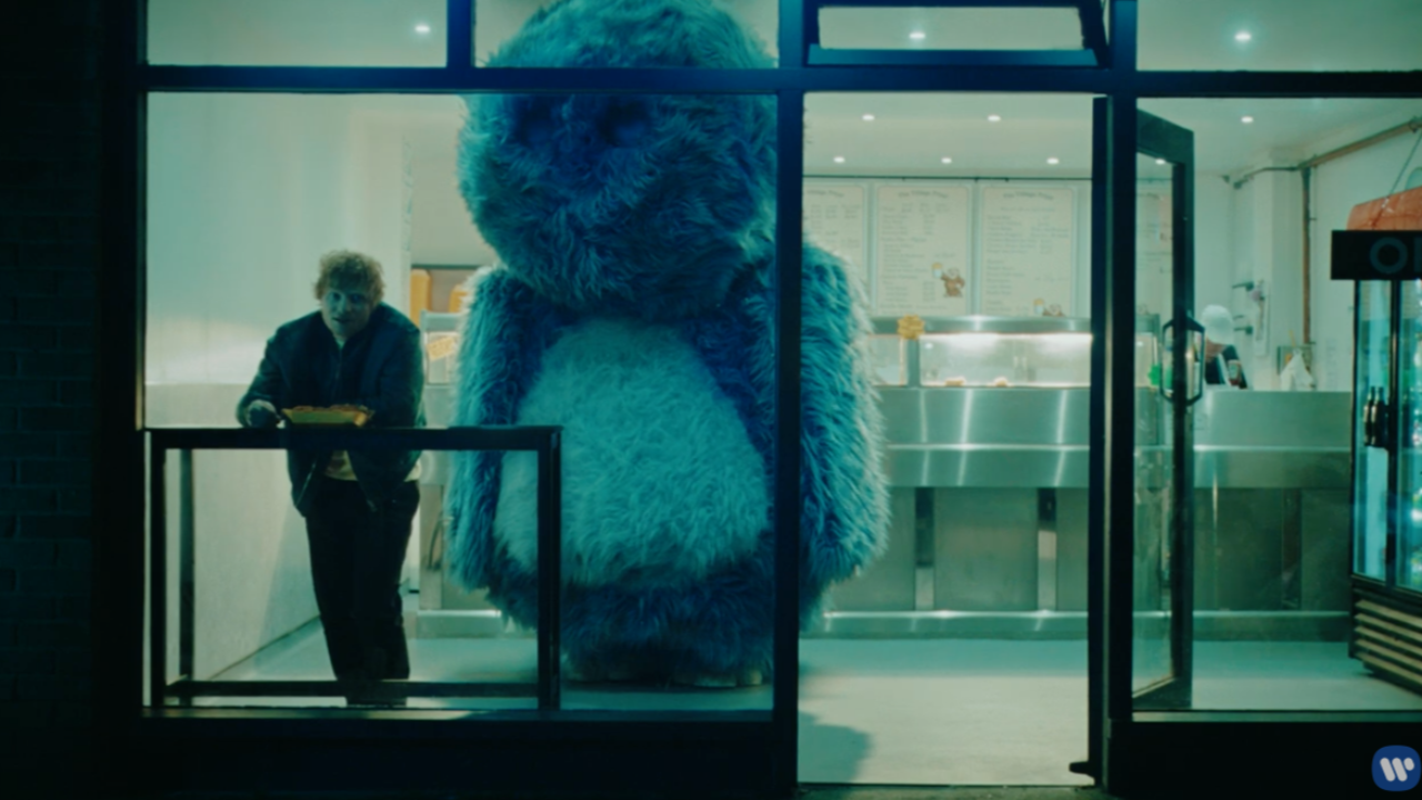 Ed Sheeran bouleversant dans le clip "Eyes Closed" Ed Sheeran bouleversant dans le clip "Eyes Closed"